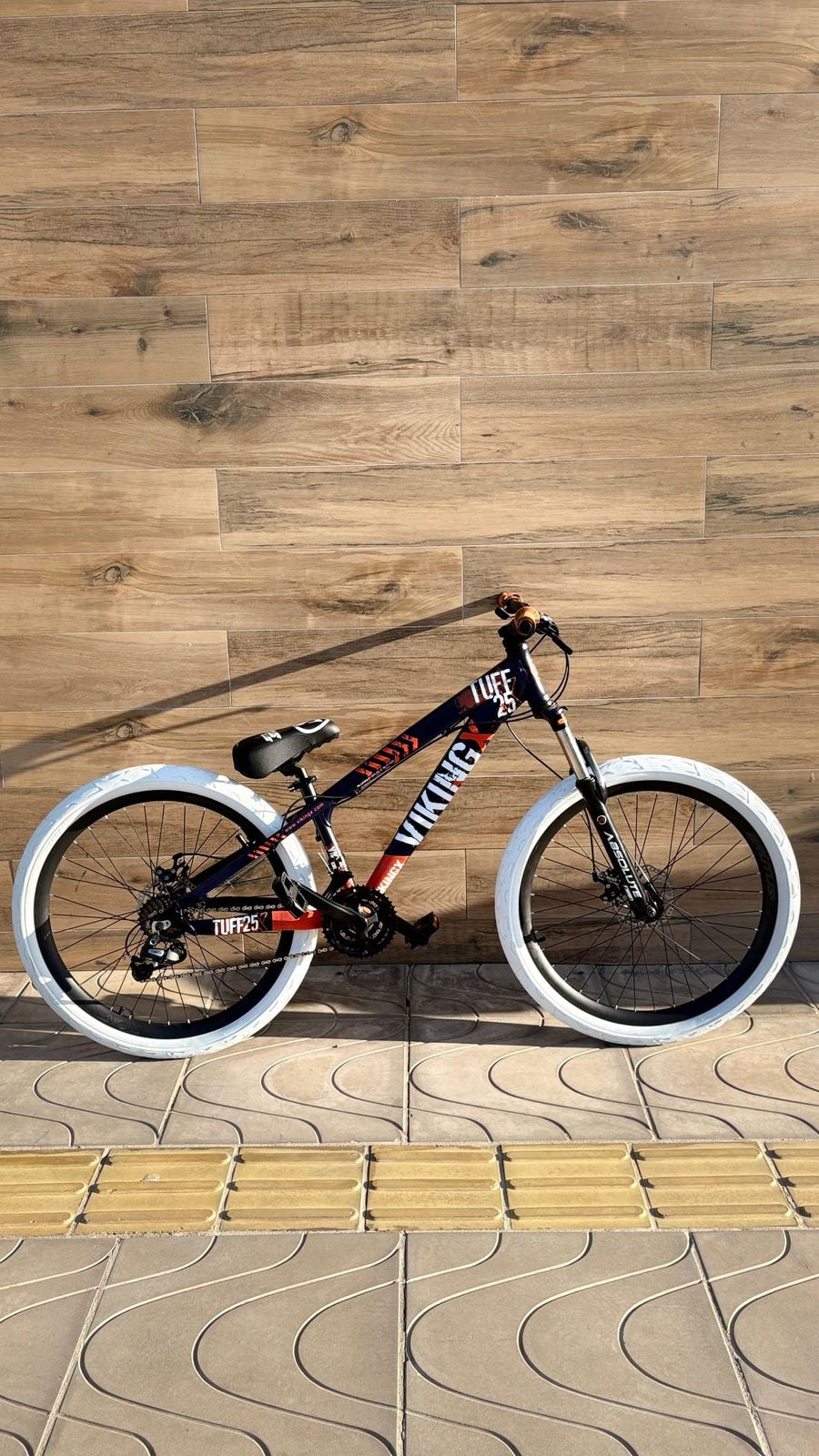 BICICLETA VIKINGX TUFF 25 ARO 26 – URBANA DE ALTO IMPACTO 21V